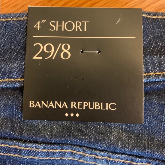 NWT Banana Republic Jean Shorts - Size 8 - Picture 3 of 3